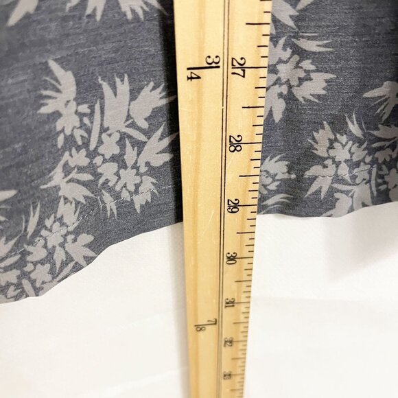 Vuori Men's Bridge Short Sleeve Button Down Shirt Gray Floral - Size Large - Picture 6 of 6